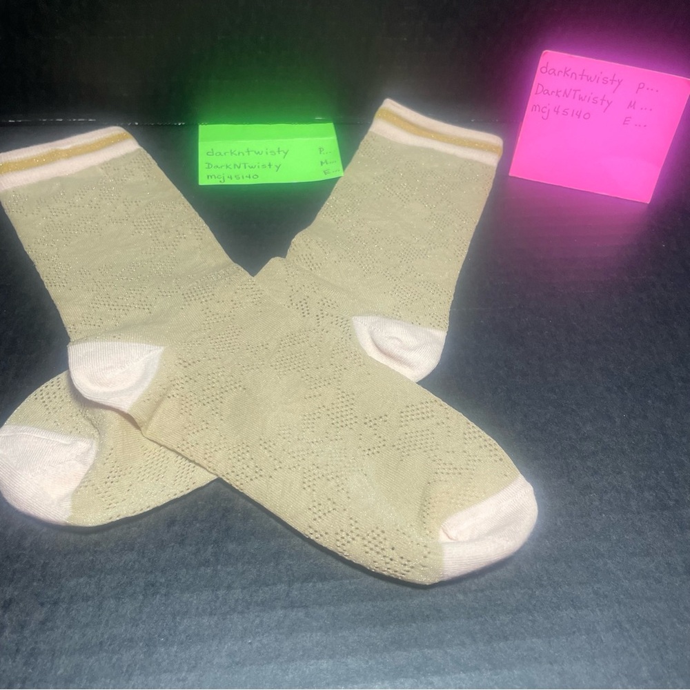 BNWT Nordstrom Treasure and Bond semi sheer metallic nude anklets socks